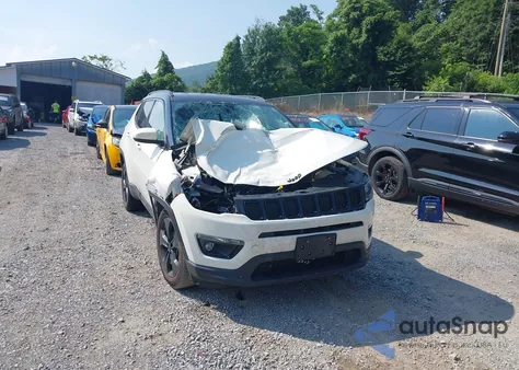 2021 Jeep Compass Altitude 4X4 z USA, uszkodzony, nr VIN 3C4NJDBB3MT509680